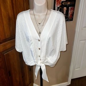 Zara white v neck buttoned down tie at the waist blouse